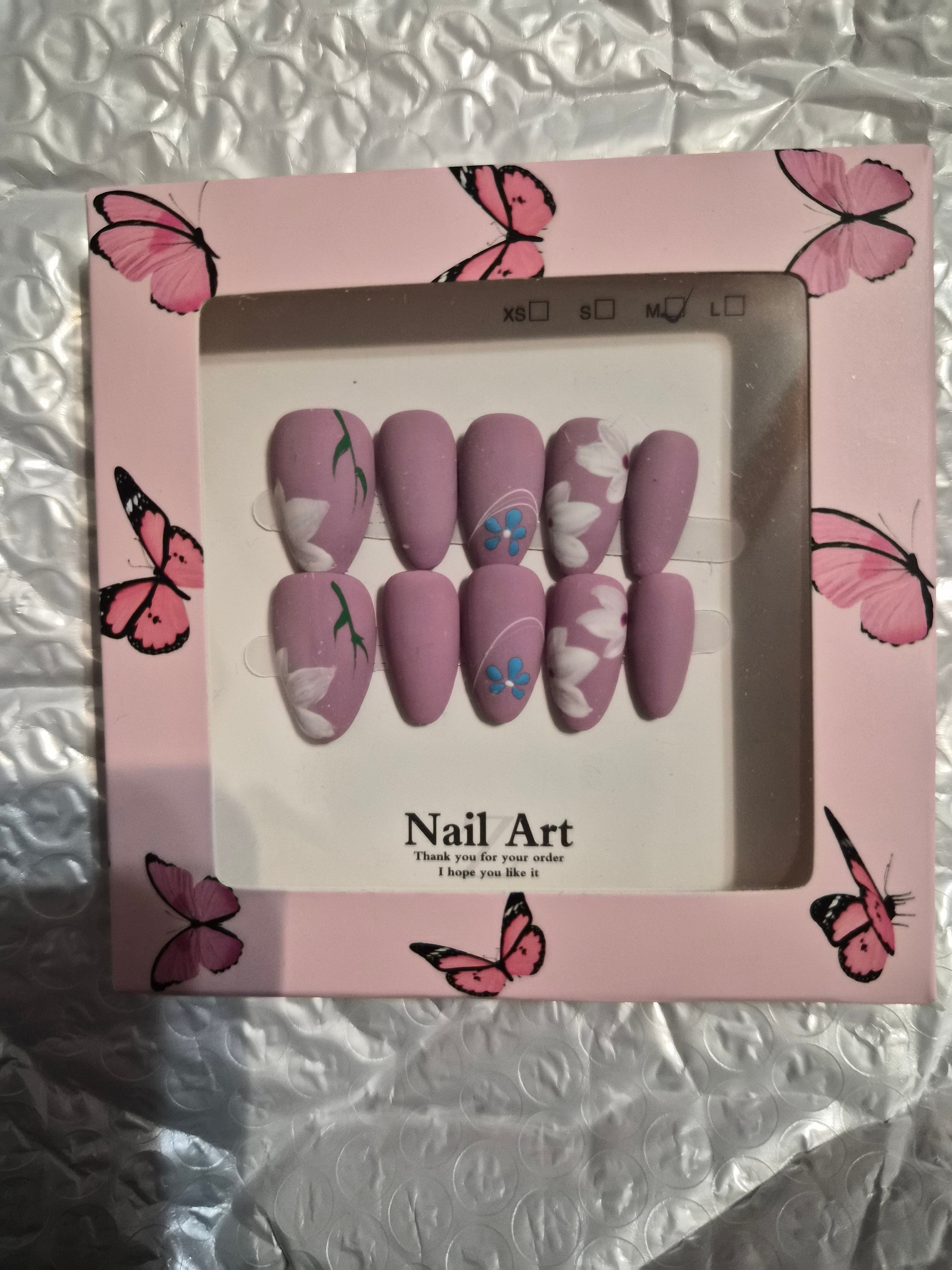 Nails Press On Medium (Short/Medium)