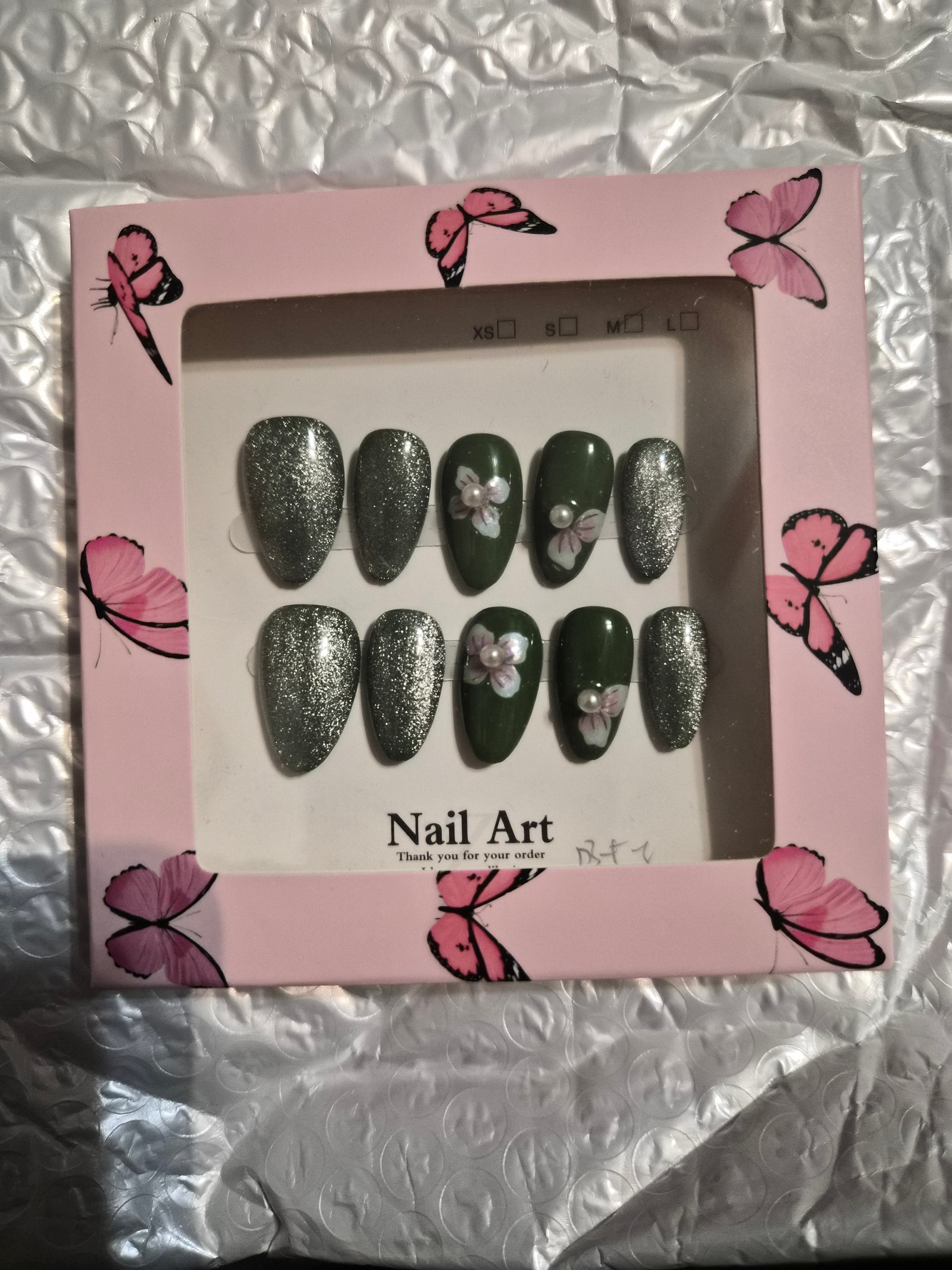 Nails Press On Medium (Short/Medium)